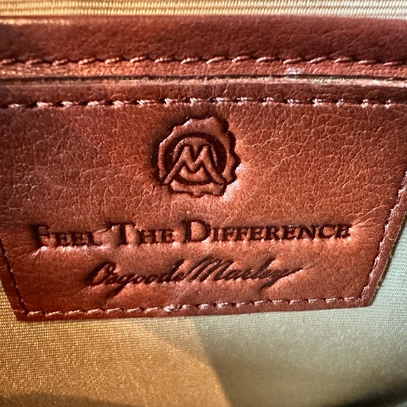 Brown leather round handbag, ladies 9 inch diameter - Picture 8 of 9